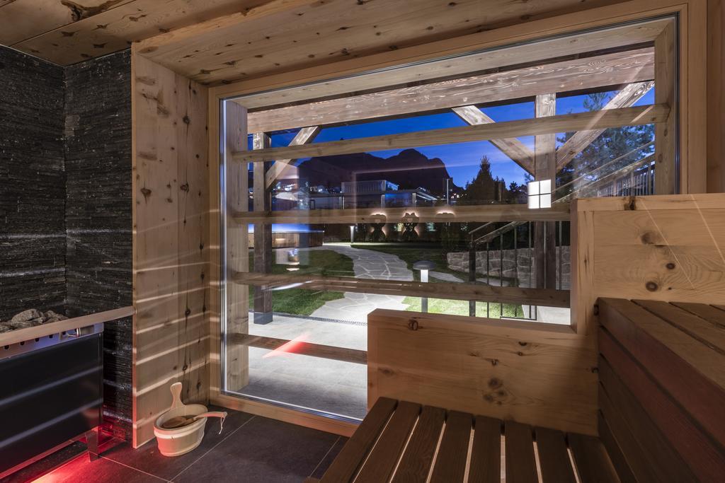 Hotel Villa Kastelruth Exteriör bild