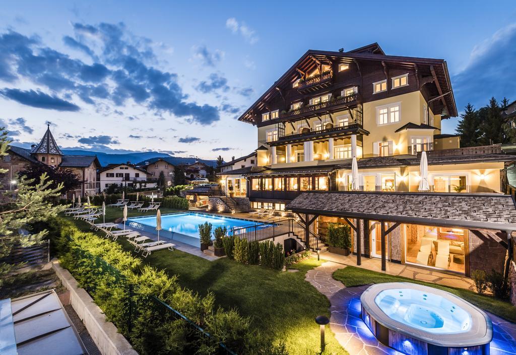 Hotel Villa Kastelruth Exteriör bild