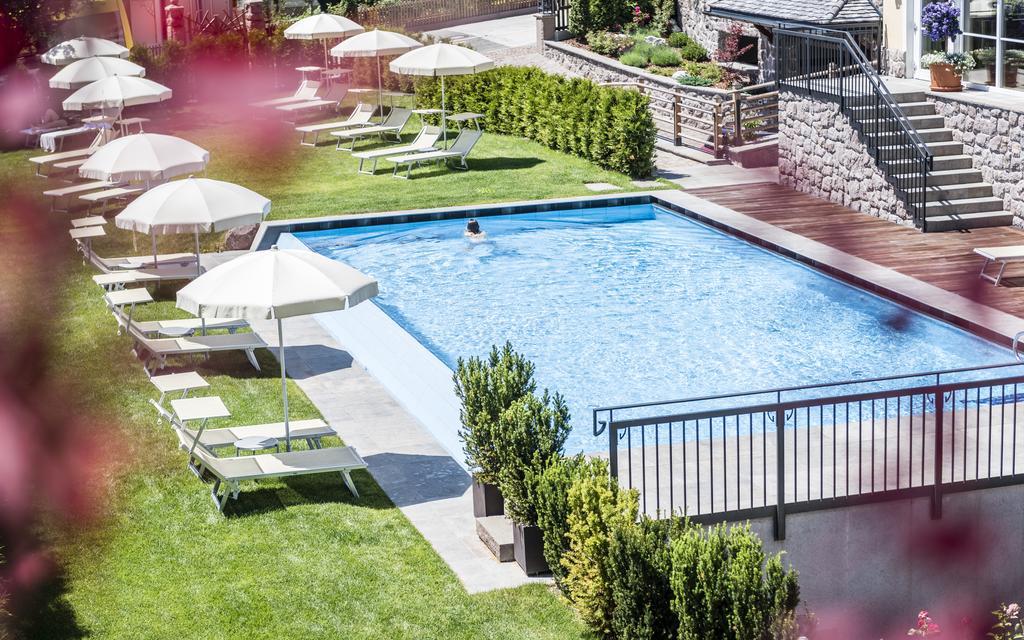 Hotel Villa Kastelruth Exteriör bild