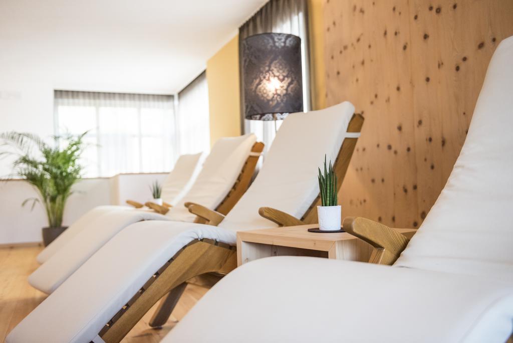 Hotel Villa Kastelruth Exteriör bild